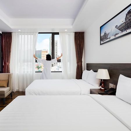 La Casa Hotel Nha Trang Esterno foto
