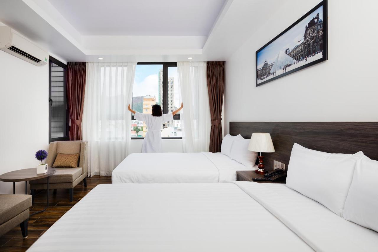 La Casa Hotel Nha Trang Esterno foto