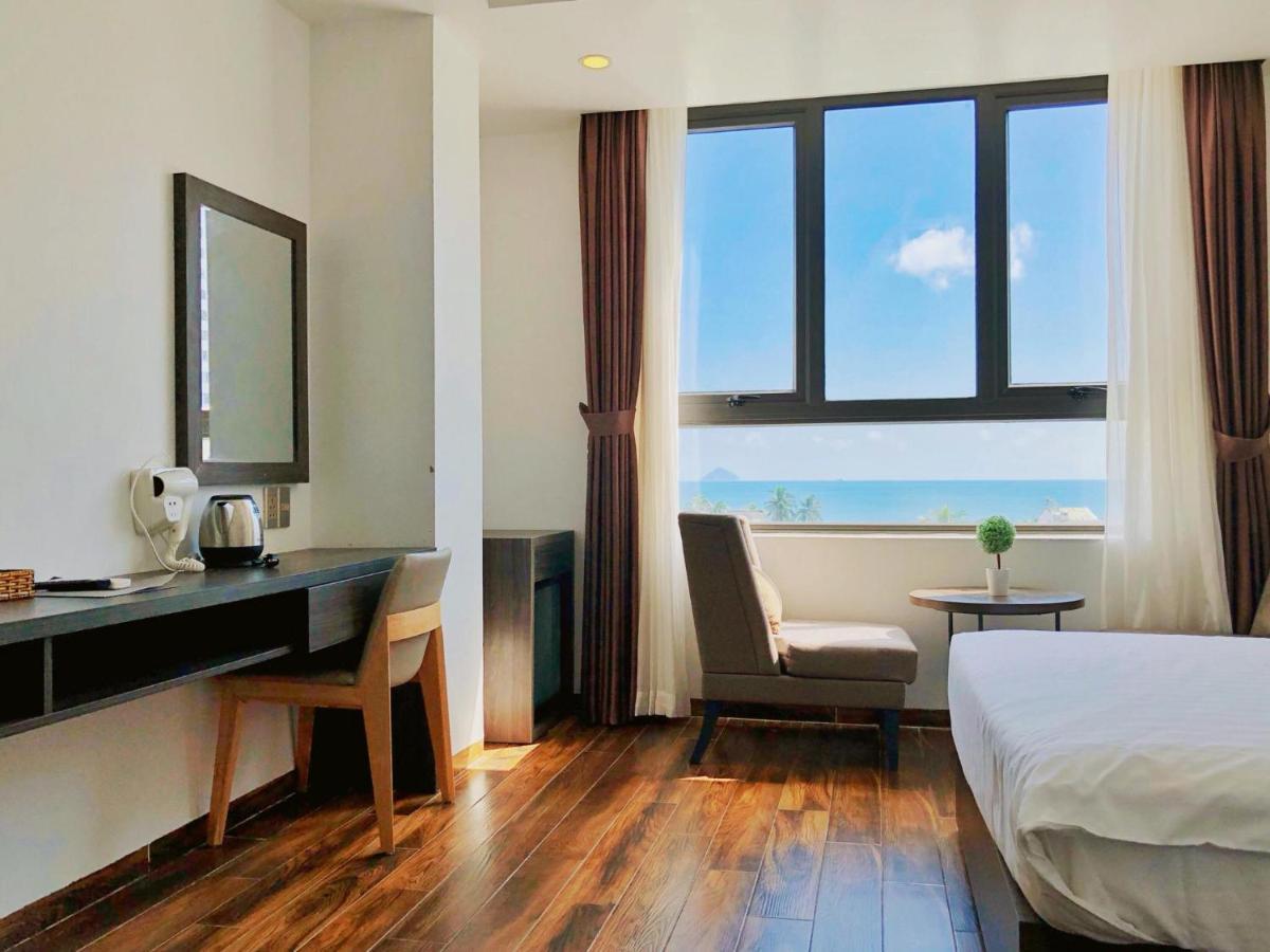 La Casa Hotel Nha Trang Esterno foto